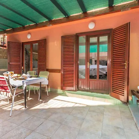 Vamos A La Playa アパート